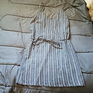 She and Sky Cotton Dress with Tie at Waist Sz S